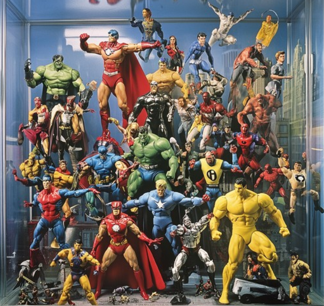Figures & Collectibles